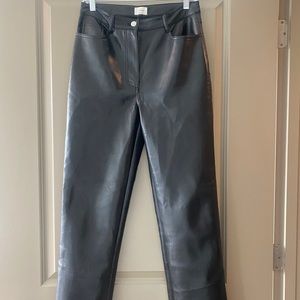 black aritzia melina pant size 6- short